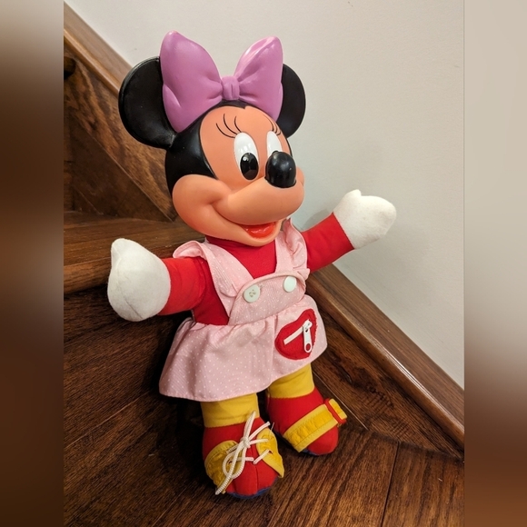 Disney Vintage Minnie Mouse Learn To Dress Me- 1980's, Mattel 15" - Picture 6 of 7